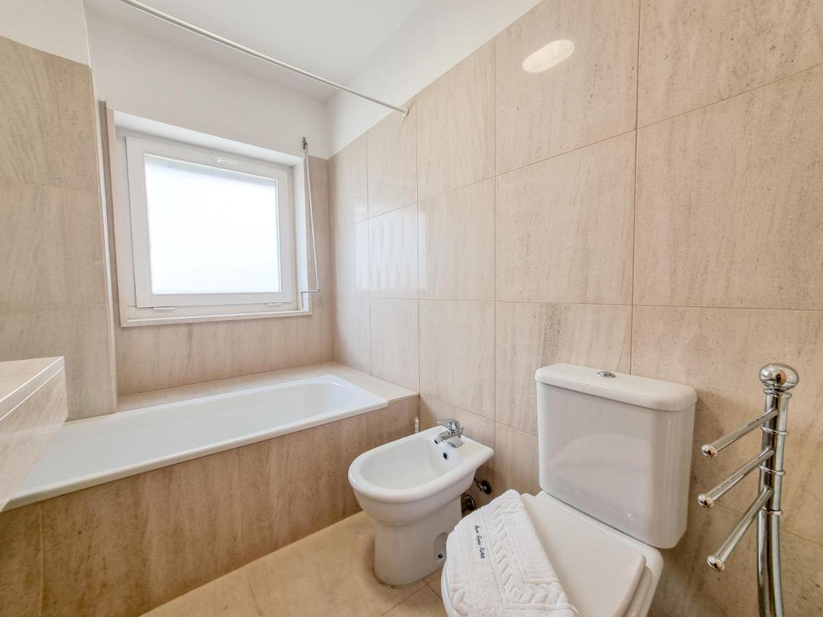 Sweet Living Viana - City Centre Apartment With Garage Виана-ду-Каштелу Экстерьер фото